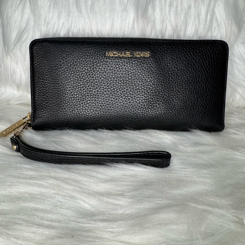 MICHAEL Michael Kors Black Pebbled Leather Long Wallet/ Wristlet